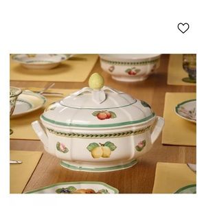 Villeroy and Boch soup tureen